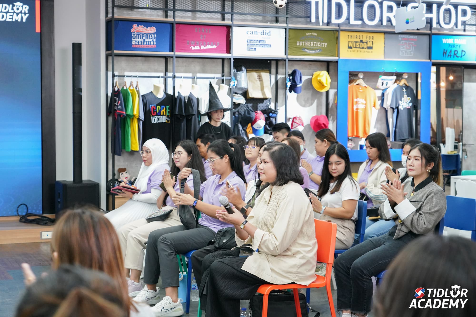 Tidlor Article Gallery