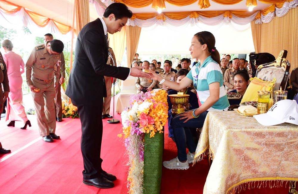 เงินติดล้อ ร่วมสนับสนุน “โครงการกำลังใจ” ในพระดำริฯ ให้โอกาสแก่ผู้ก้าวพลาด